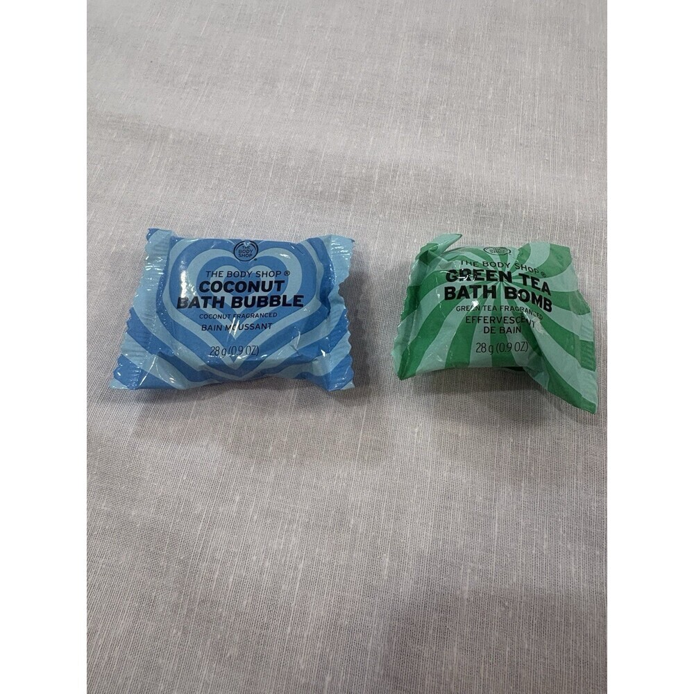 The Body Shop Coconut Bath Bubble /Green Tea Bath Bomb